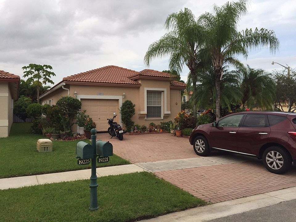 1st image of 19221 NW 13th St