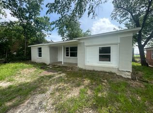 504 Carver St, Whitesboro, TX 76273