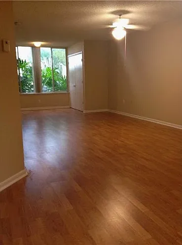 1 bed, 865 sqft, $1,895 — Photo 1