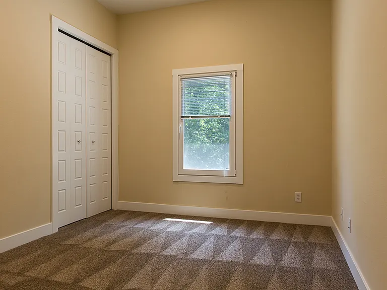 Fieldstone Apartments — Photo 14