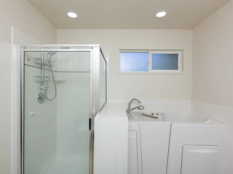 528 Park Ridge Ct — Photo 37