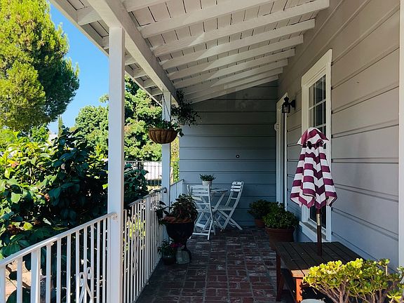 Private front porch