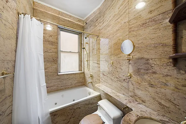 Sold by Nest Seekers International | media 14