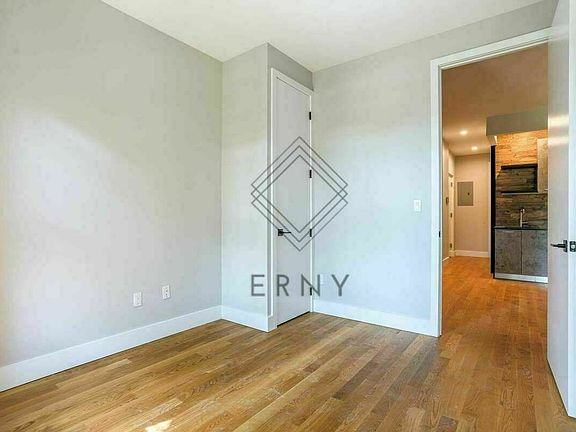 4th image of 228 4th Ave #4R