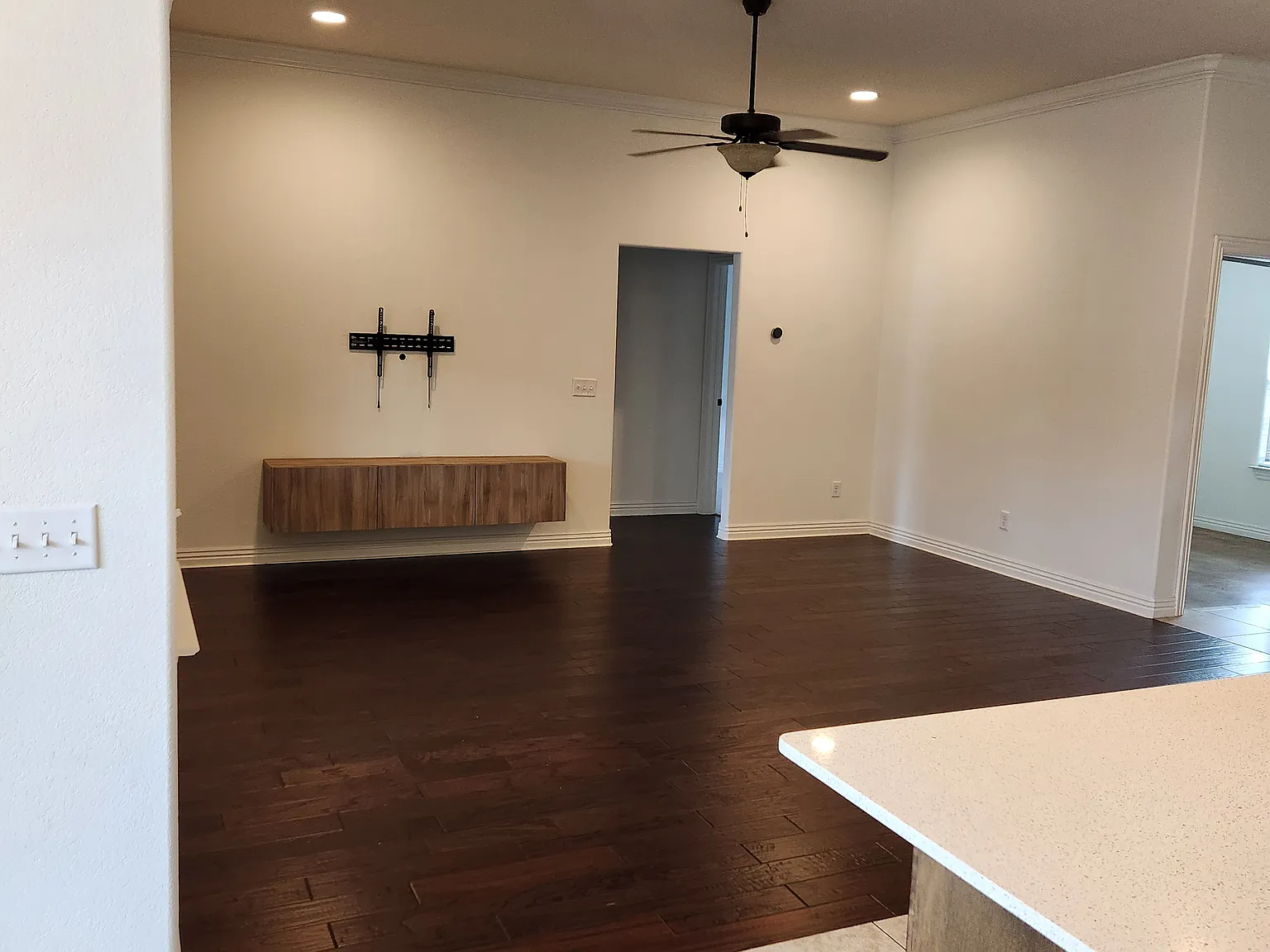 3 bed, 1676 sqft, $1,750 — Photo 4