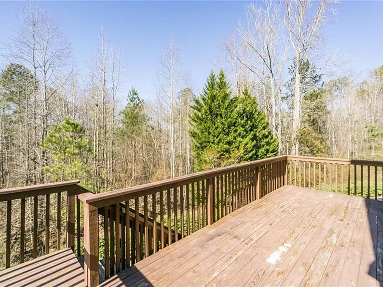 2880 Commonwealth Cir — Photo 22
