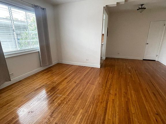 2nd image of 940 Jefferson Ave APT 11