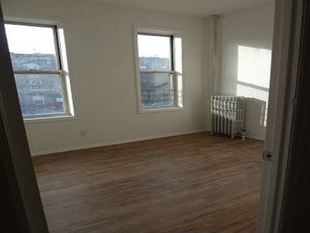 2nd image of 523 McDonald Ave APT 3R