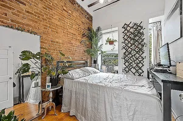 Rented by Compass | media 14