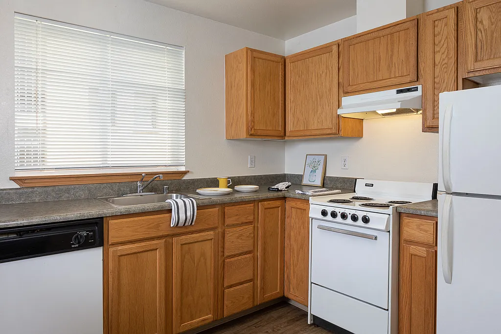 Tate Mason House - 55+ Community — Photo 2