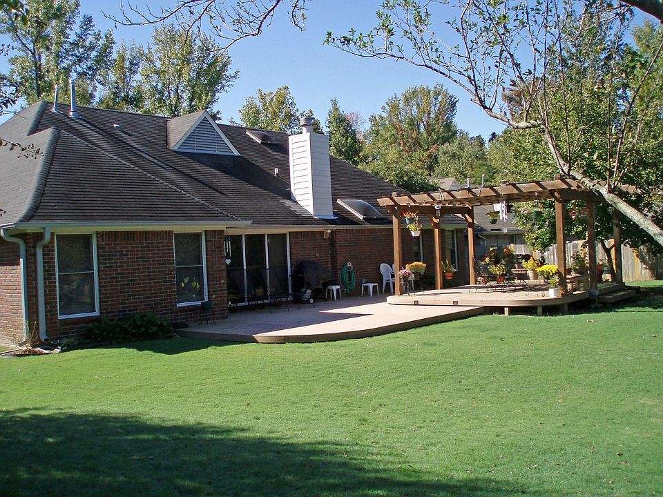 2nd image of 9342 Grove Rd