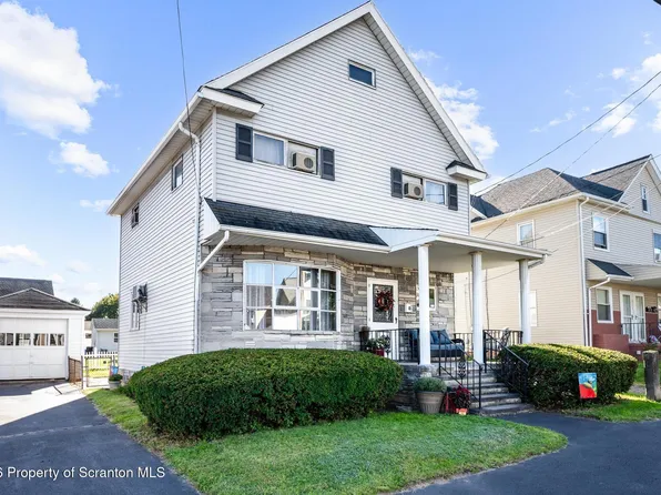 907 Lincoln Ave, Blakely, PA 18447