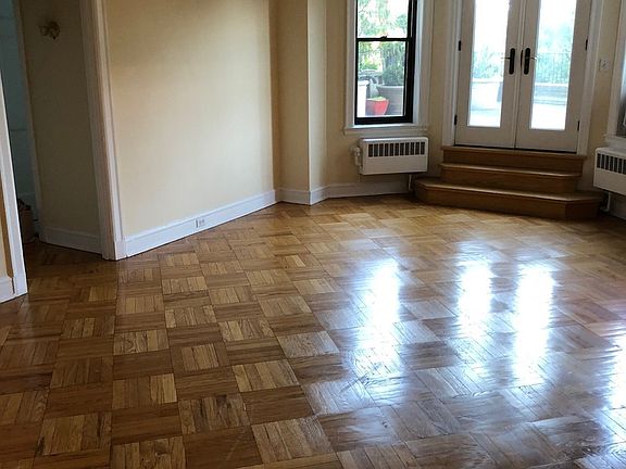 4th image of 2052 N Lincoln Park W APT 308
