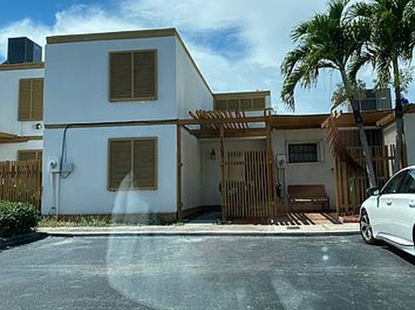 1703 SW 131 Place Cir S