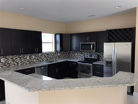3rd image of 4449 60th Ave NE