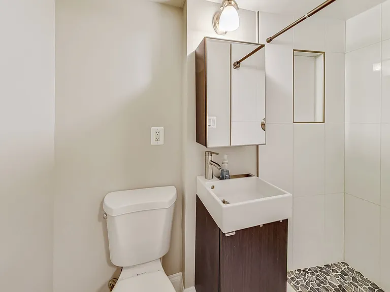 5415 Illinois Ave NW — Photo 28