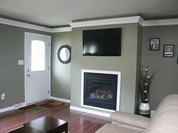4th image of 2414 Ashdale Dr