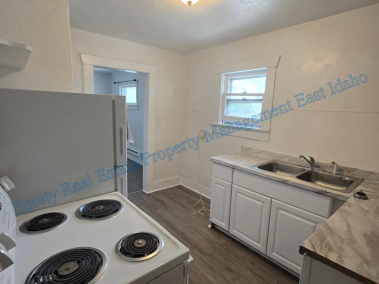 815 E Clark St #5 — Photo 30