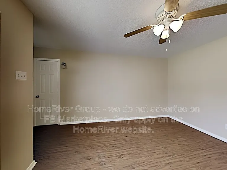 4345 Chestnut Dr — Photo 4