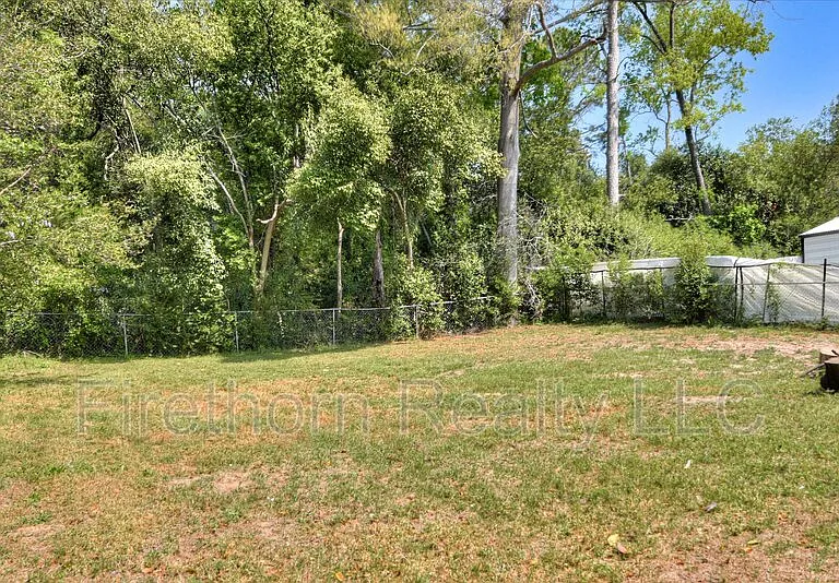 1006 Skyview Dr — Photo 22