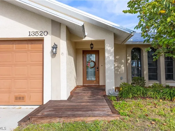 13520 Island Rd, Fort Myers, FL 33905