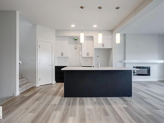 2nd image of 308 Brae Way