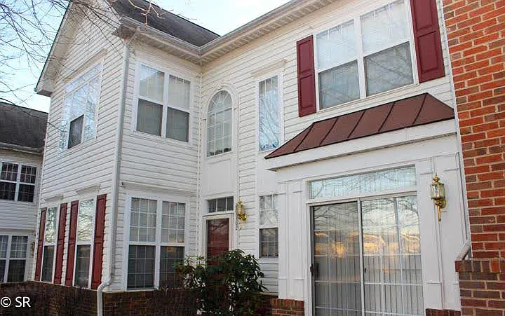 20962 Albion Ln — Photo 2