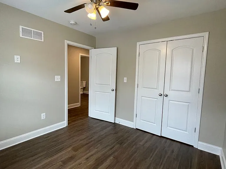 830 Bryan Ave — Photo 12