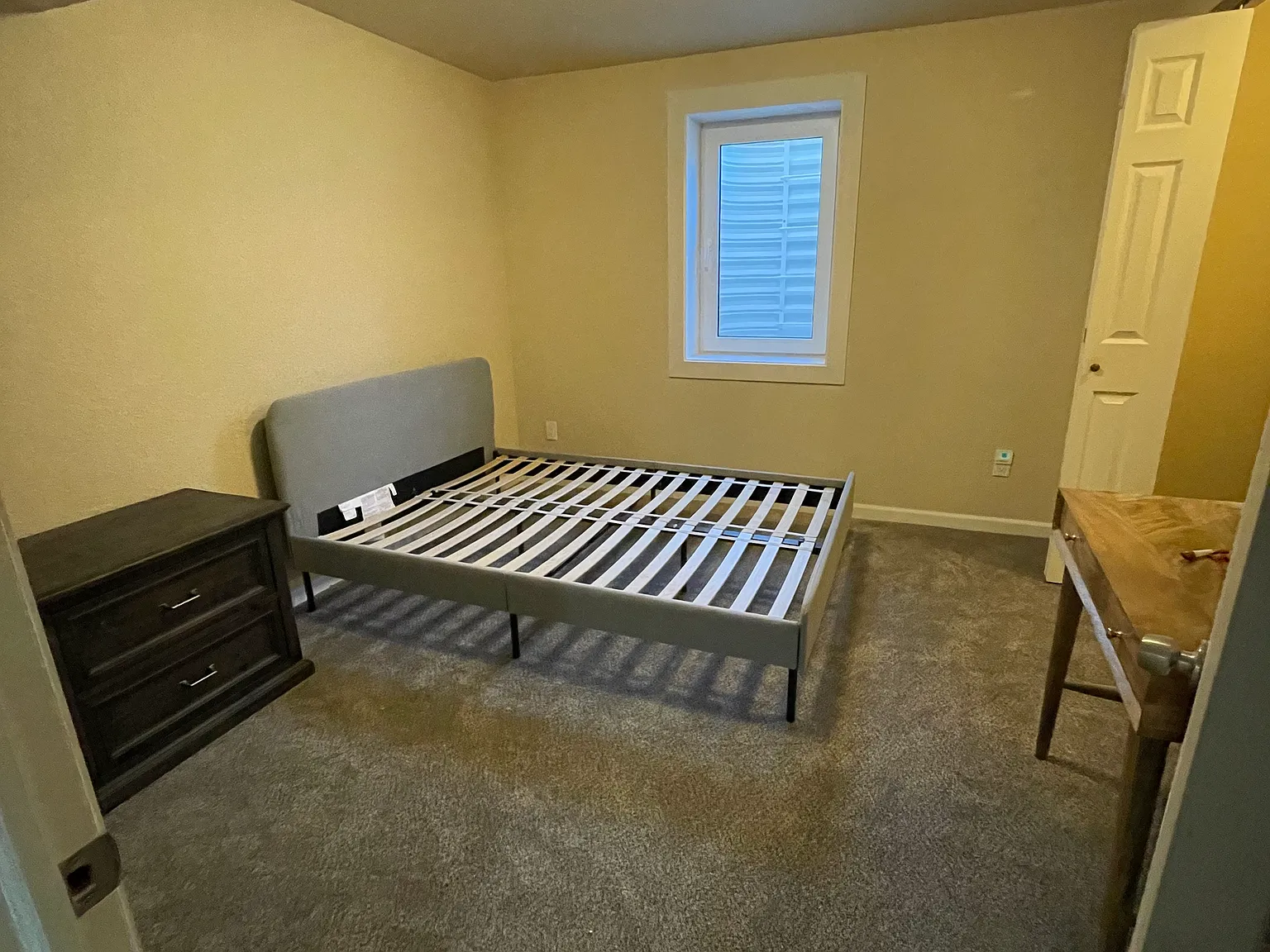 1 bed, 1000 sqft, $1,350 — Photo 4