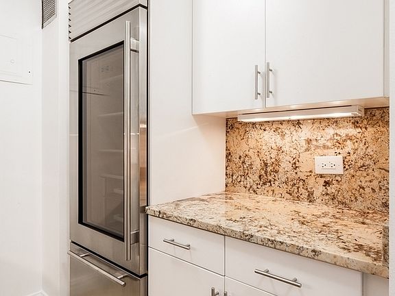 4th image of 201 E 87th St APT 8m