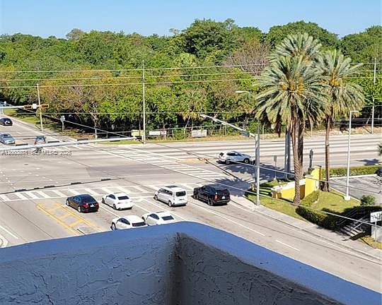 4th image of 13499 Biscayne Blvd APT 511