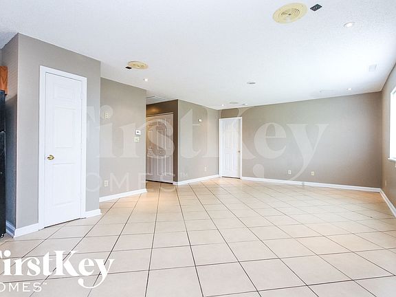 3rd image of 1906 E Werges Ave