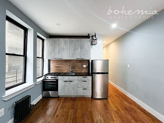 3rd image of 568 W 192nd St #27B