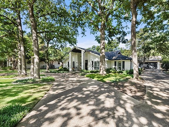 2nd image of 122 Oak Trl