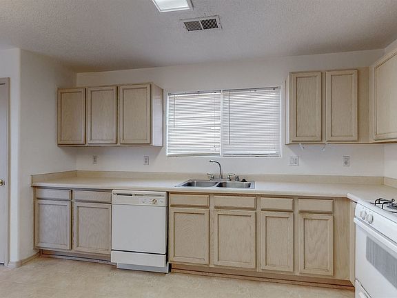 5th image of 8619 Casa De Luz Ct NW