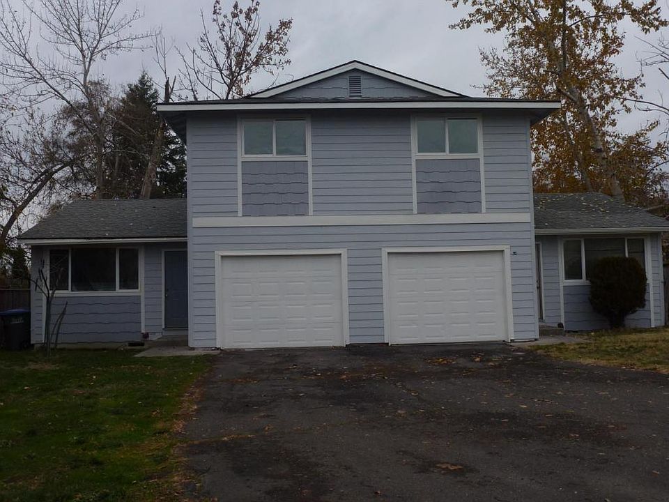 1st image of 220 Garden Dr