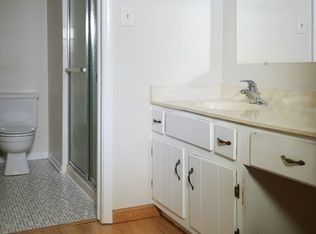 2001 Ammer Ridge Ct Unit 302, Glenview, IL 60025