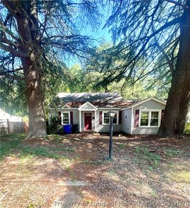 961 McKimmon Rd, Fayetteville, NC, 28303