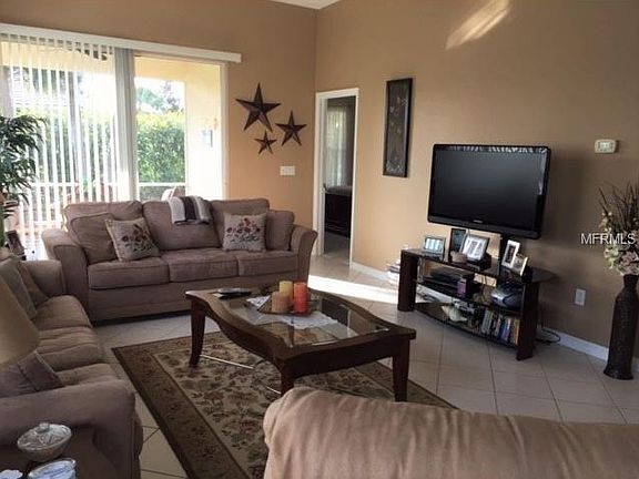 4th image of 1123 Yosemite Dr