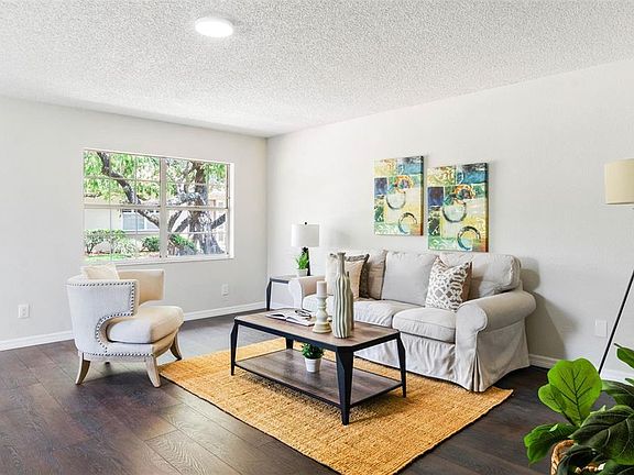 3rd image of 401 Dorchester Pl APT 55
