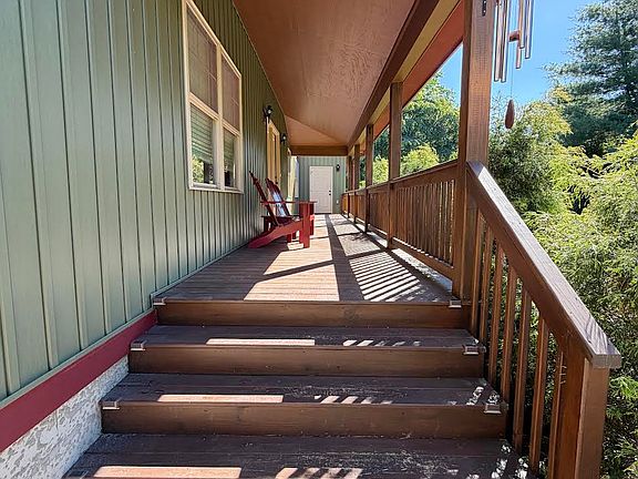 2nd image of 102 Fortson St