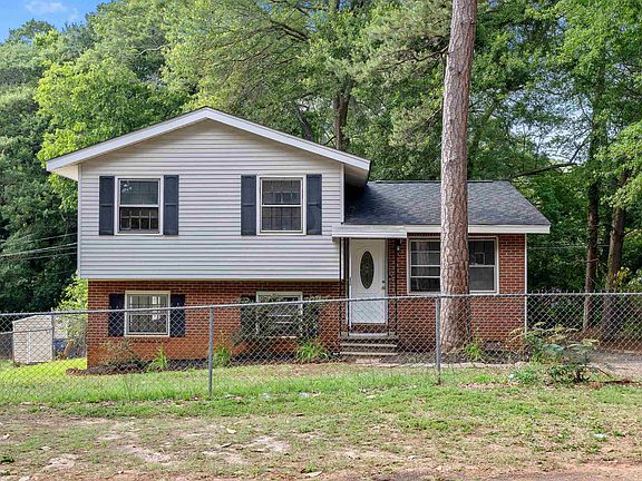 2nd image of 122 Harmony Dr
