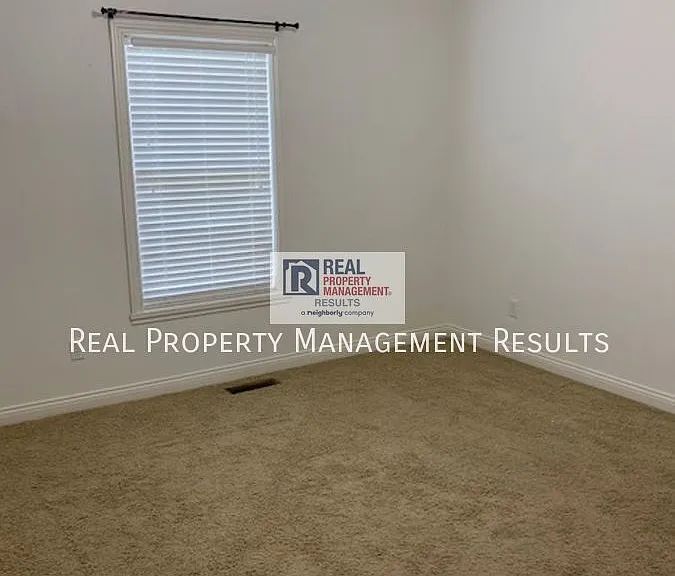 9399 Millicent Ct — Photo 19