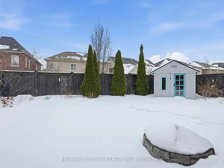 63 Fowler Dr — Photo 49