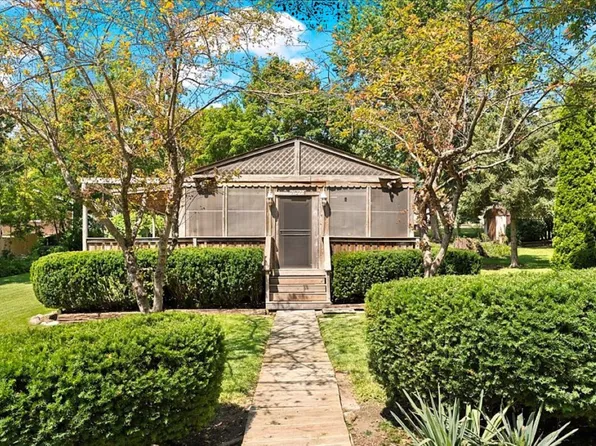 26222 W Van Buren St, Ingleside, IL 60041