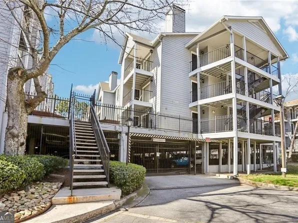 324 Granville Ct, Sandy Springs, GA 30328