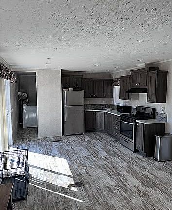 4th image of 1000 Lake Shore Dr #38