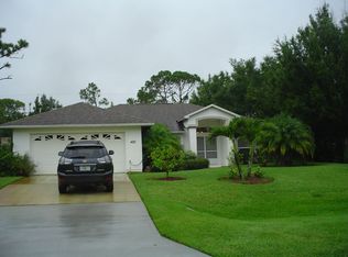 425 Periwinkle Dr, Sebastian, FL 32958
