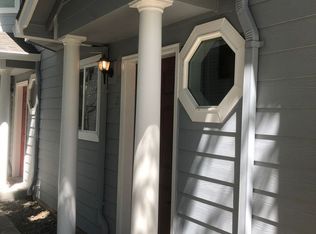 1817 N Rosa Parks Way APT 2, Portland, OR 97217