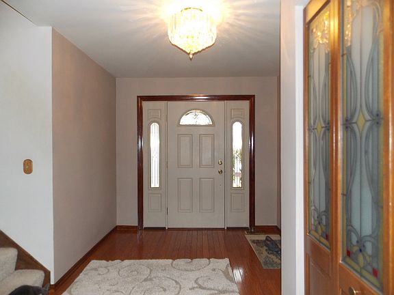 2nd image of 1816 Louisiana Dr
